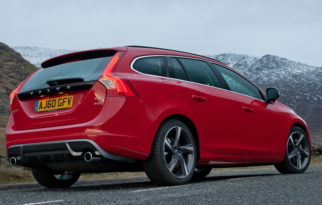 Volvo V60 T6 AWD R-Design - Car Write UpsCar Write Ups